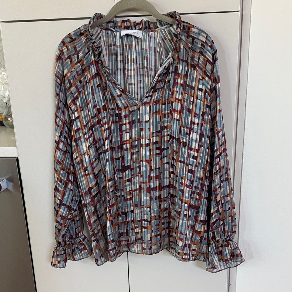 Chic Multicolor Patterned Blouse - image 2